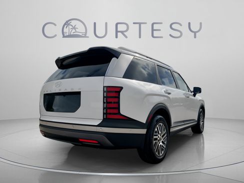 New 2026 Hyundai Palisade SEL FWD image 3