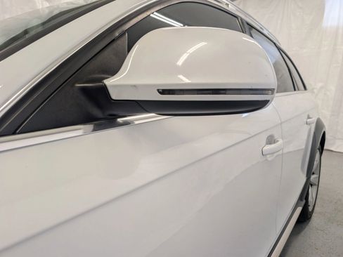 Used 2015 Audi A4 Premium Plus w/ Technology Package image 6