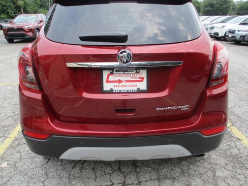 Used 2021 Buick Encore Preferred w/ Safety Package II AWD/4WD image 17