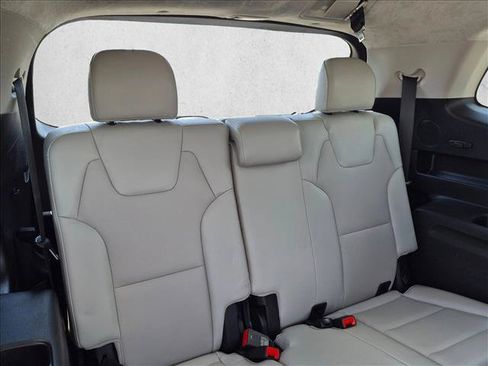 Used 2022 Kia Telluride SX w/ SX Prestige Package AWD/4WD image 19