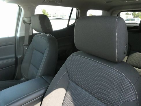 Certified 2023 GMC Acadia SLE w/ Driver Convenience Package image 28