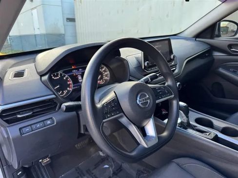 Used 2019 Nissan Altima 2.5 S FWD image 24