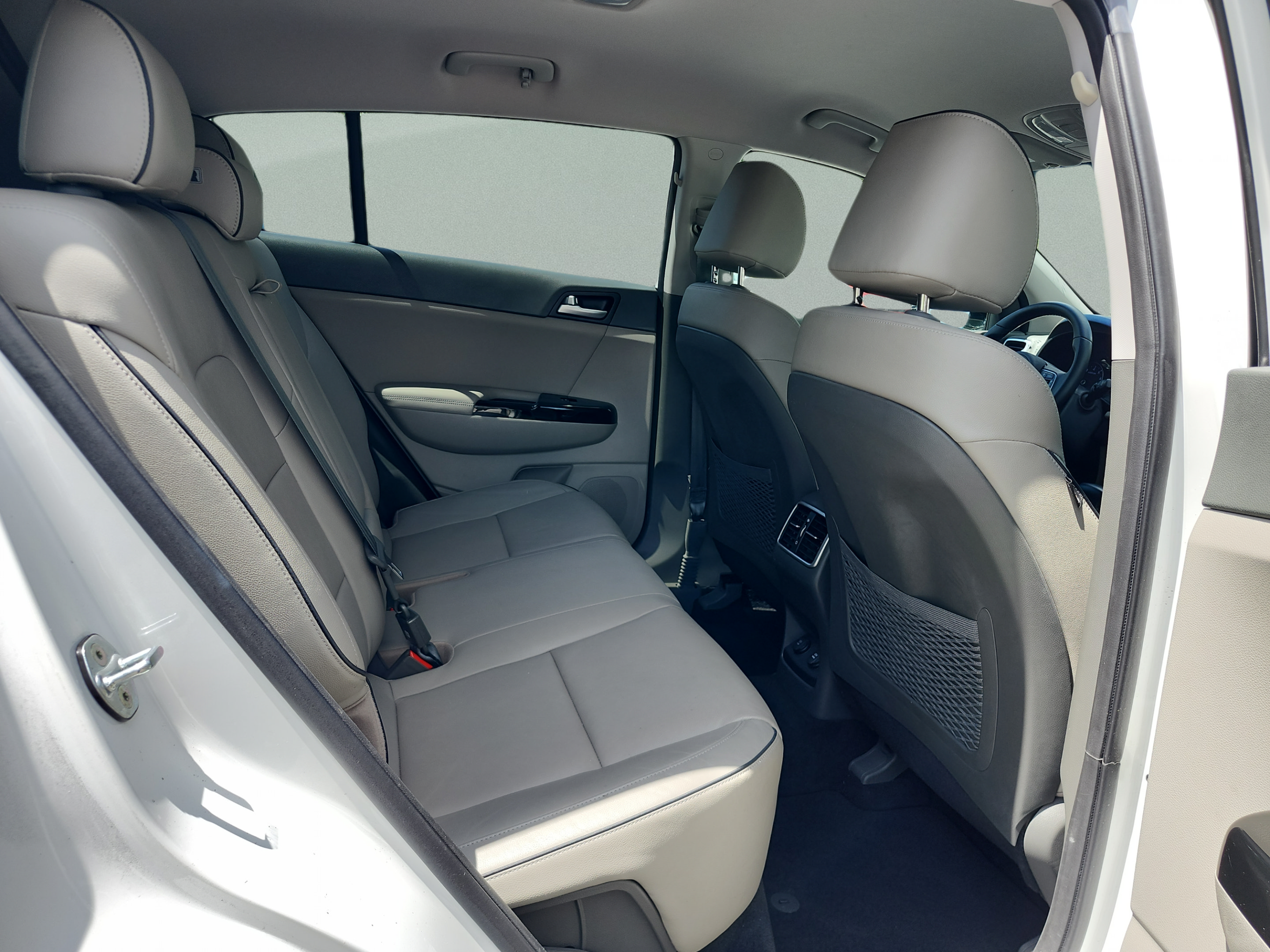 Used 2018 Kia Sportage EX FWD image 19