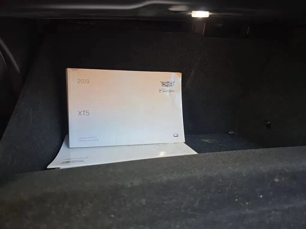 Used 2019 Cadillac XT5 Premium Luxury FWD image 37