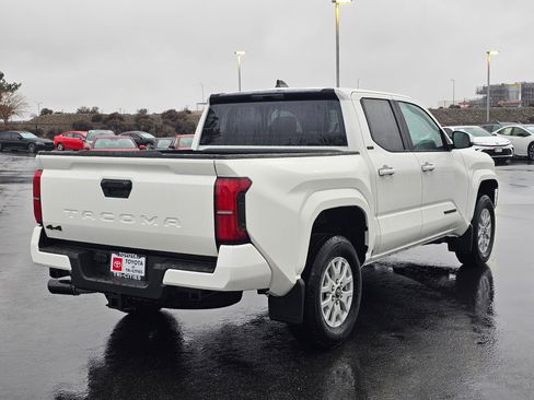 New 2026 Toyota Tacoma SR5 AWD/4WD image 5