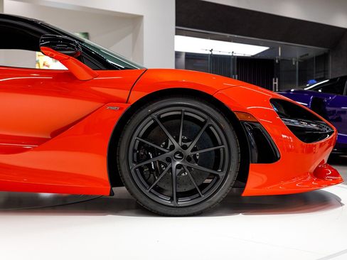 New 2026 McLaren 750S image 5