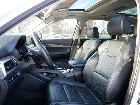 Certified 2022 Kia Telluride SX w/ SX Prestige Package image 35