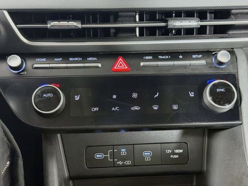 Used 2025 Hyundai Sonata SEL FWD image 24