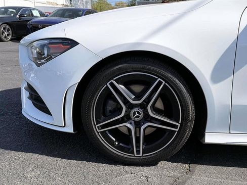 Used 2023 Mercedes-Benz CLA 250 4MATIC image 7