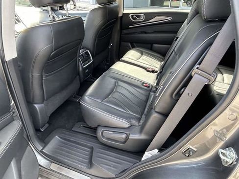 Used 2019 INFINITI QX60 Luxe w/ Essential Package image 9