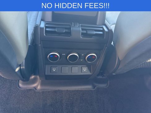 Used 2023 Land Rover Defender 110 S image 19