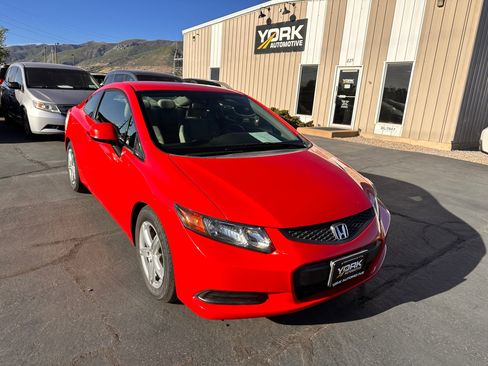 Used 2012 Honda Civic LX image 1