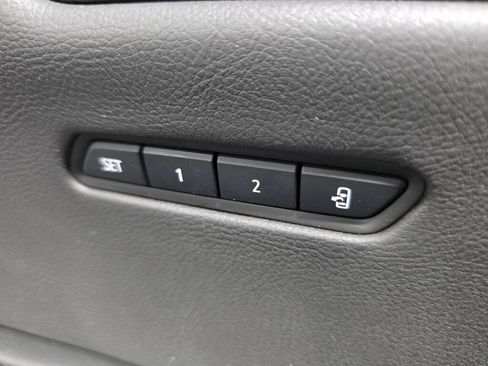 Used 2021 Cadillac XT6 Premium Luxury AWD/4WD image 17