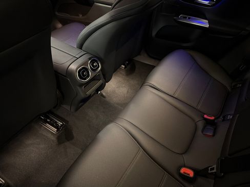 New 2027 Mercedes-Benz GLC 300 image 11