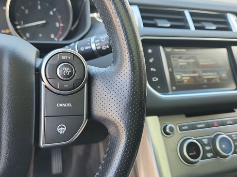 Used 2016 Land Rover Range Rover Sport SE AWD/4WD image 22