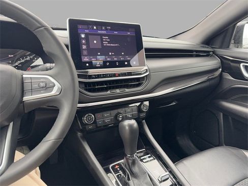 Used 2023 Jeep Compass Altitude image 15