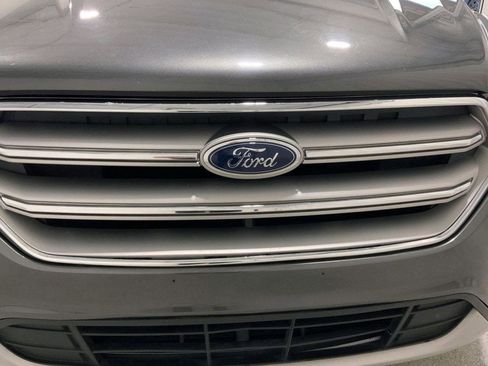 Used 2017 Ford Escape SE w/ SE Leather Comfort Package FWD image 27
