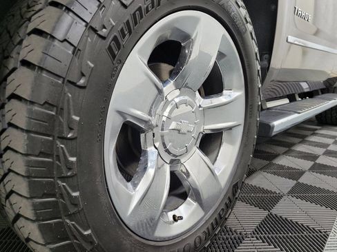 Used 2017 Chevrolet Tahoe LT w/ LT Signature Package AWD/4WD image 31