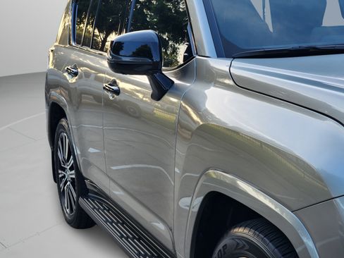 Used 2025 Lexus LX 700h Luxury w/ Appearance Package AWD/4WD image 37