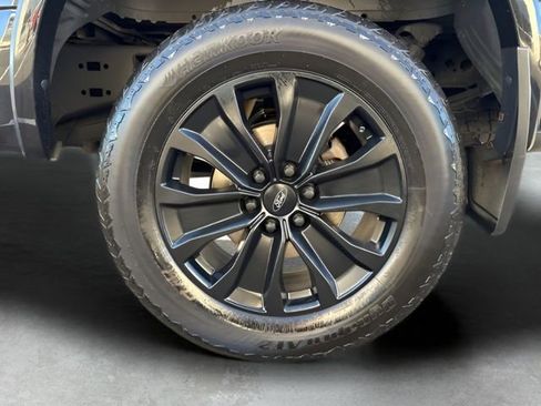 Used 2020 Ford F150 Lariat w/ Equipment Group 502A Luxury image 10