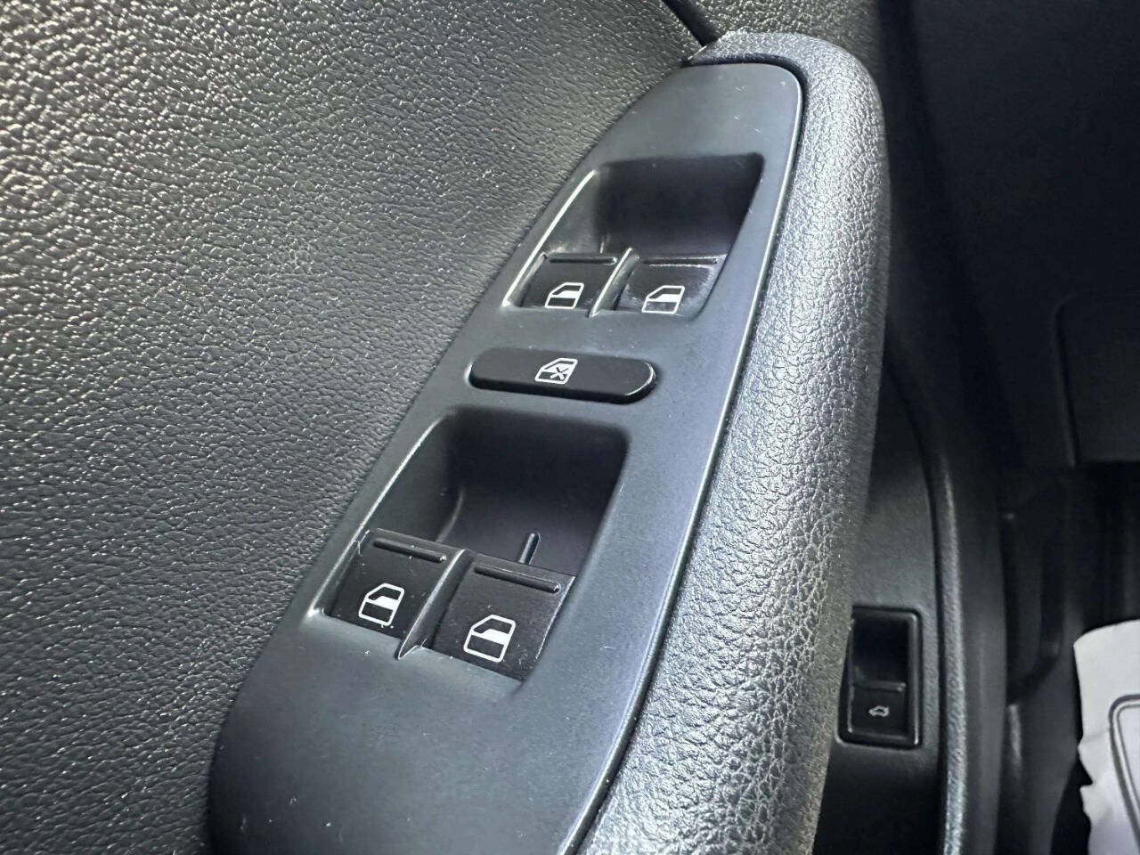 Used 2012 Volkswagen Jetta Sedan FWD image 18