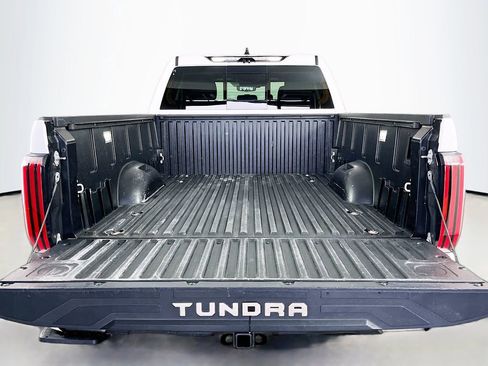 Used 2022 Toyota Tundra Limited AWD/4WD image 10