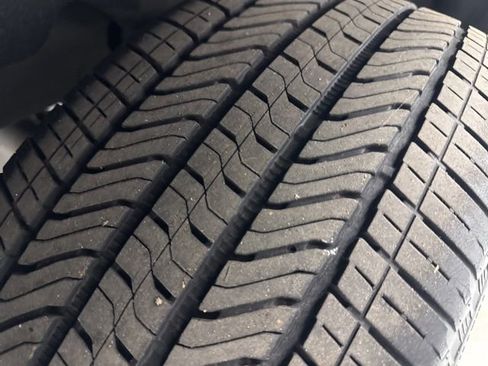 Used 2022 GMC Sierra 1500 SLT w/ SLT Premium Plus Package AWD/4WD image 37