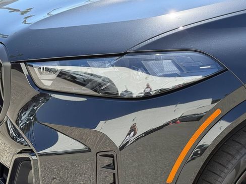 New 2026 BMW X5 M60i AWD/4WD image 8