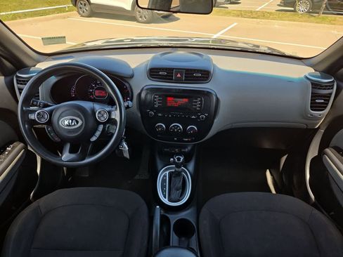 Used 2016 Kia Soul FWD image 13