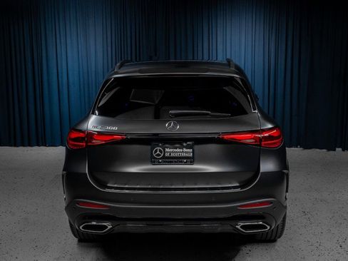 New 2026 Mercedes-Benz GLC 300 image 8