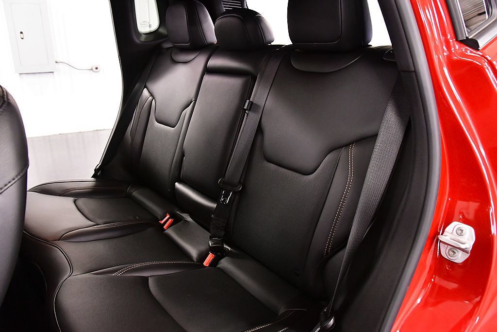 Used 2023 Jeep Compass Latitude AWD/4WD image 29