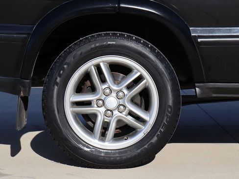 Used 2004 Land Rover Discovery SE image 57