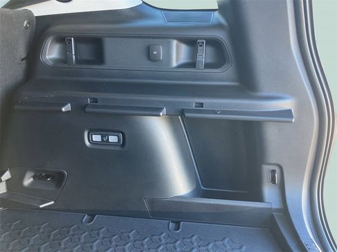 Used 2024 Ford Bronco Sport Outer Banks w/ Tech Package image 40