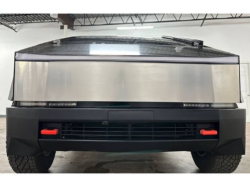 Used 2024 Tesla Cybertruck AWD Crew Cab image 3