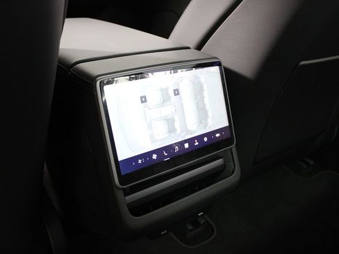 Used 2024 Tesla Model 3 Long Range image 22