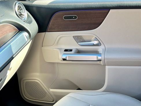 Certified 2022 Mercedes-Benz GLB 250 4MATIC image 26