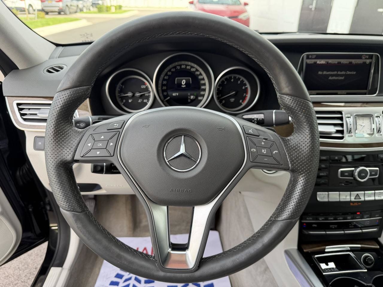 Used 2015 Mercedes-Benz E 350 4MATIC Wagon image 11