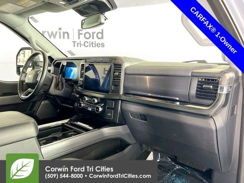 Used 2024 Ford F350 Lariat w/ Lariat Ultimate Package AWD/4WD image 32