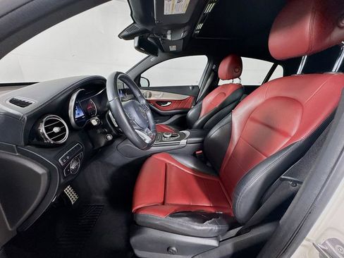 Used 2019 Mercedes-Benz GLC 300 4MATIC Coupe image 23