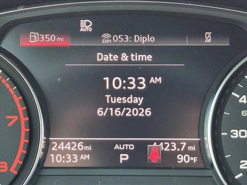 Used 2023 Audi Q5 2.0T Premium w/ Convenience Package AWD/4WD image 11