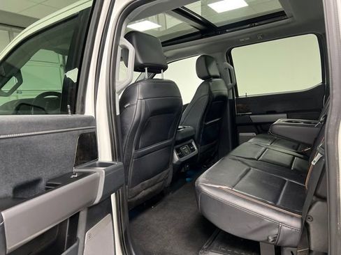 Used 2025 Ford F350 Lariat w/ Black Appearance Package image 44