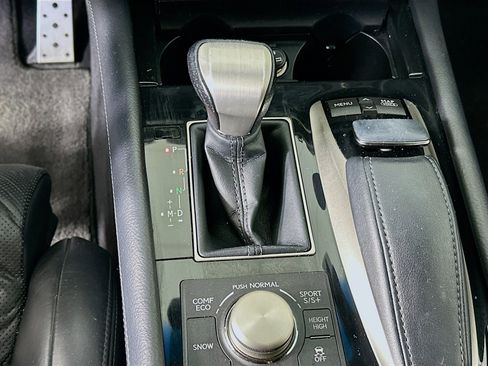 Used 2013 Lexus LS 460 w/ F-Sport Pkg RWD image 25