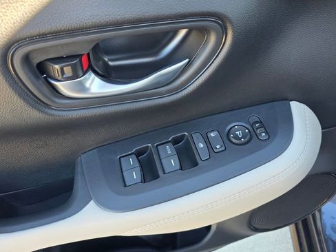 New 2026 Honda HR-V LX image 24