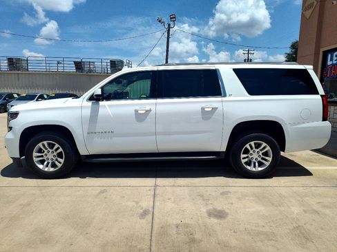 Used 2020 Chevrolet Suburban LT image 8