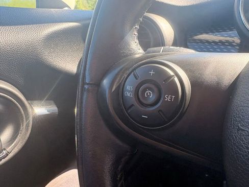 Used 2018 MINI Cooper S image 27