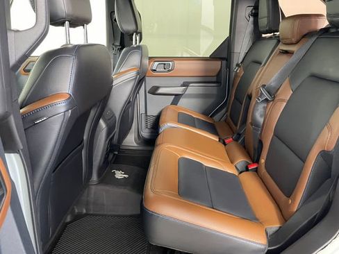 Used 2024 Ford Bronco Outer Banks AWD/4WD image 11