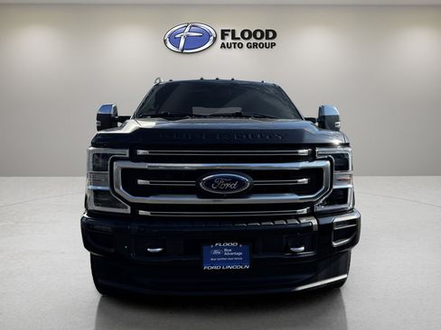 Certified 2021 Ford F250 Platinum w/ FX4 Off-Road Package image 3