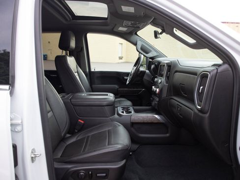 Used 2020 GMC Sierra 3500 Denali w/ Denali Ultimate Package AWD/4WD image 14