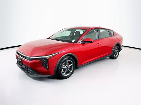 Used 2025 Kia K4 FWD image 3
