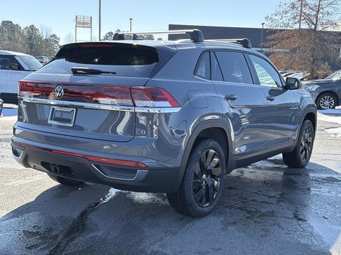 New 2026 Volkswagen Atlas Cross Sport SE image 5